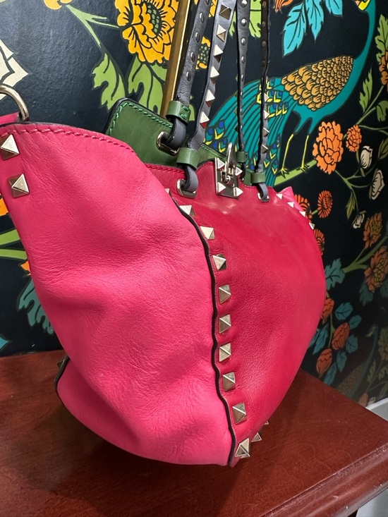 Valentino Garavani Rockstud Trapeze Crossbody Tri-Color Leather Flip Lock (C7) - Picture 8 of 17